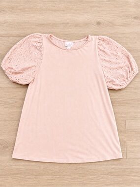 NWOT Isabel Maternity by Ingrid & Isabel Pink Puff Sleeve Top Size M